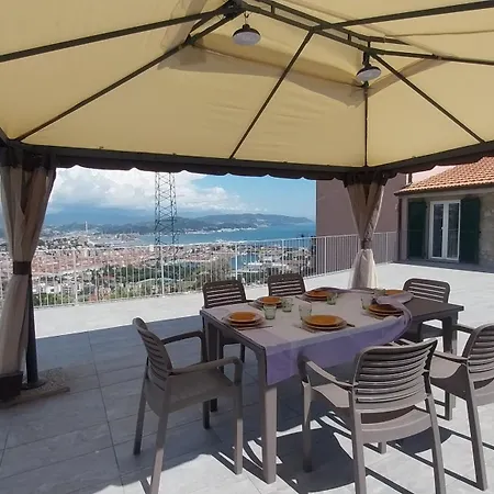 Holiday home Vignale House *