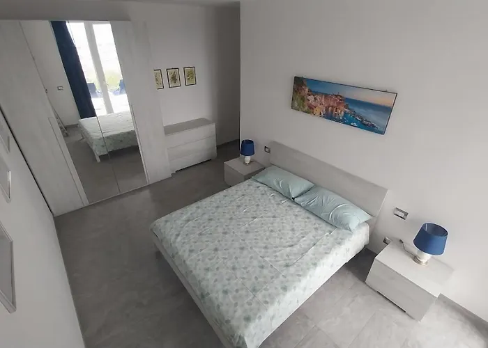 Vignale House *