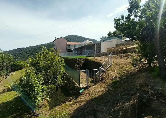 Vignale House *